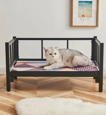 Letto per animali domestici portatile con telaio in acciaio pieghevole e comfort esterno traspirante