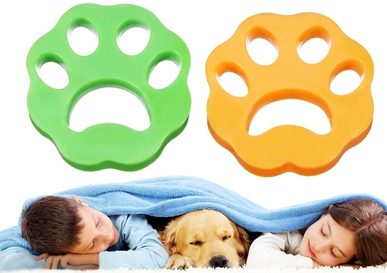 Migliora la tua esperienza di cura degli animali domestici con adesivi per capelli sostenibili