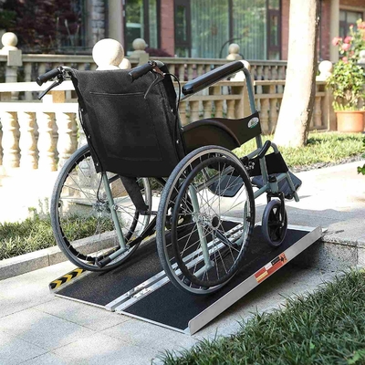 73cm Larghezza aperta T3-T8 Rampa in alluminio per le scale delle case Porta delle porte Scale Superficie antiscivolo