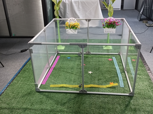 Parco giochi per animali domestici all'aperto 8 pannelli Recinzione portatile per cani con tabella PC ad alta permeabilità
