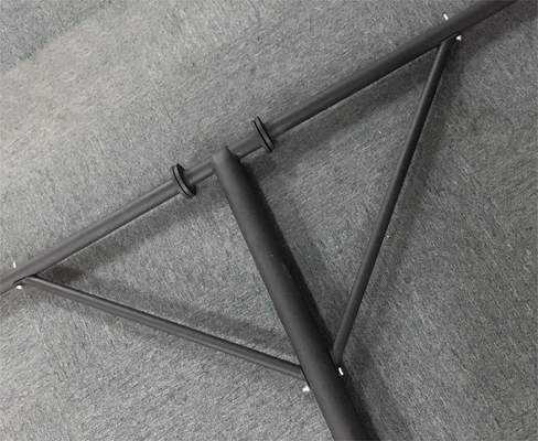 Bracket per cani da compagnia con rotazione a 360 gradi sostenibile e capacità di 22,5 kg