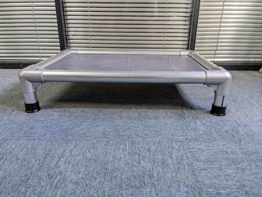 Logo personalizzato Acceptato Letto per cani a telaio in alluminio per cani di grandi dimensioni facile da pulire Disegno di lusso